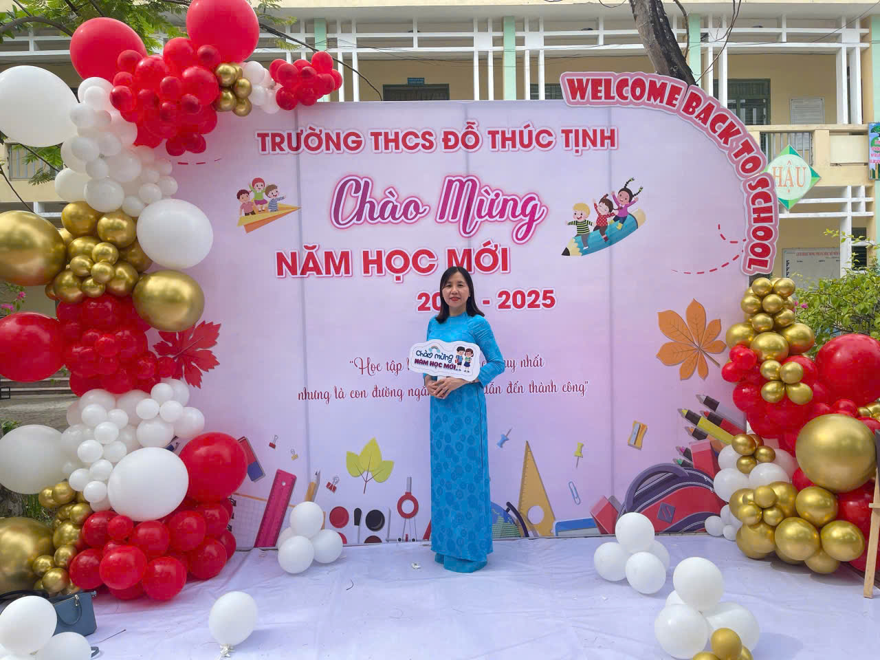 LÊ THỊ VÂNG