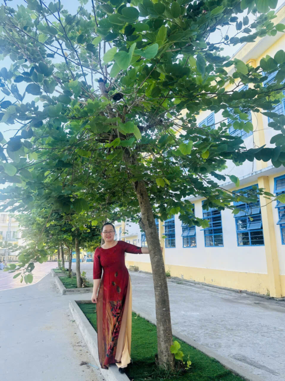 NGUYỄN THỊ HẠNH